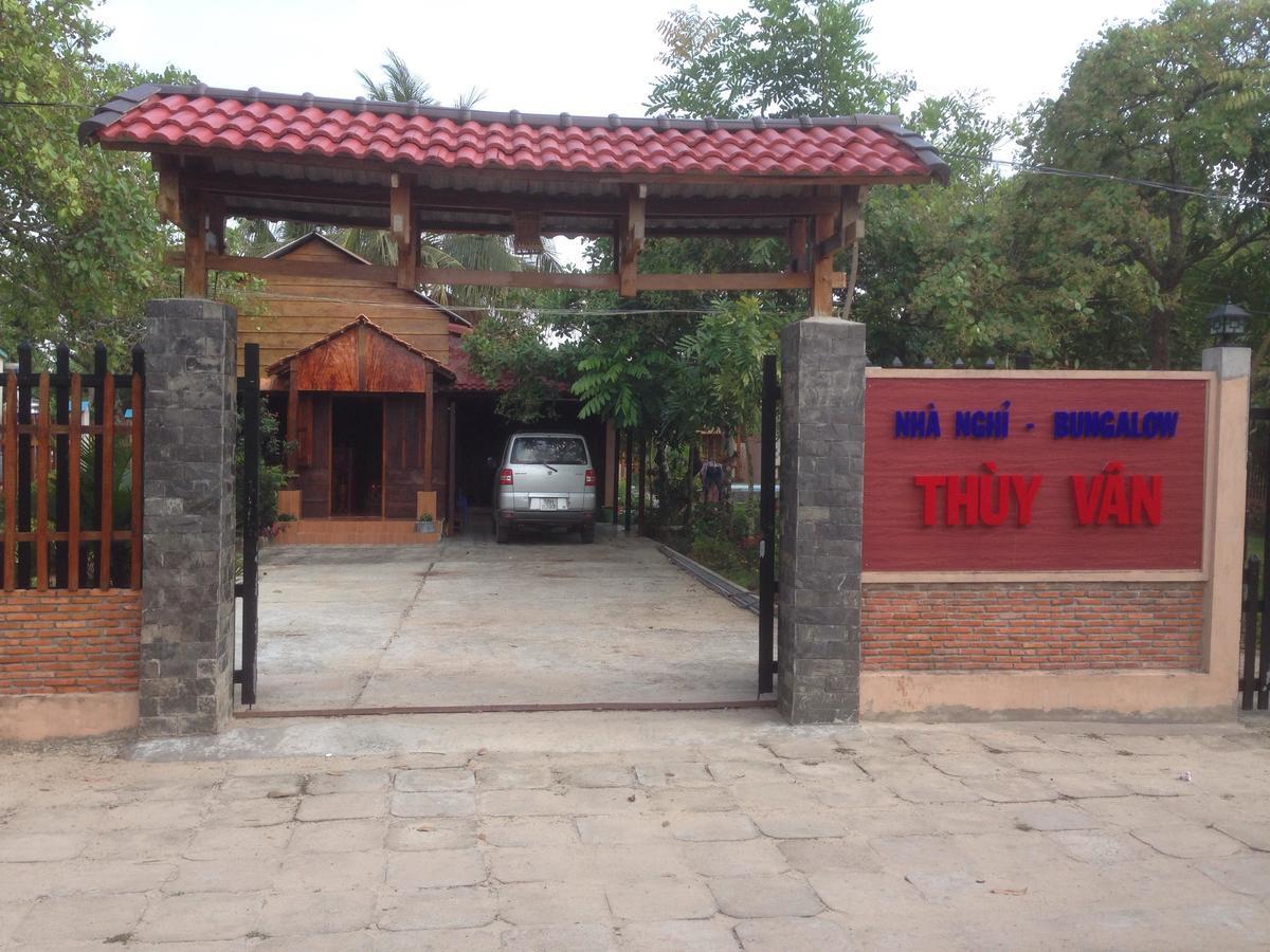Thuy Van Bungalow Дуонг-Донг Экстерьер фото